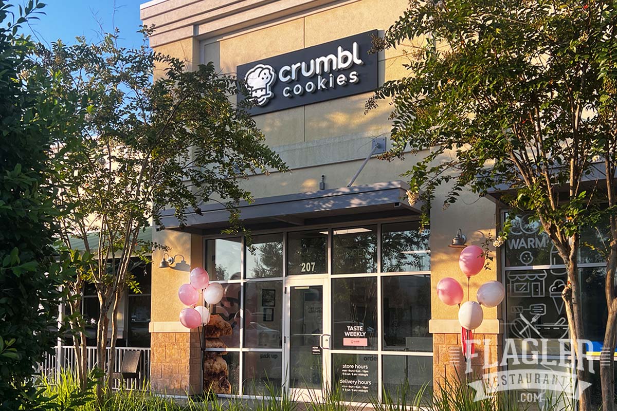 Review of Crumbl Cookies in Palm Coast